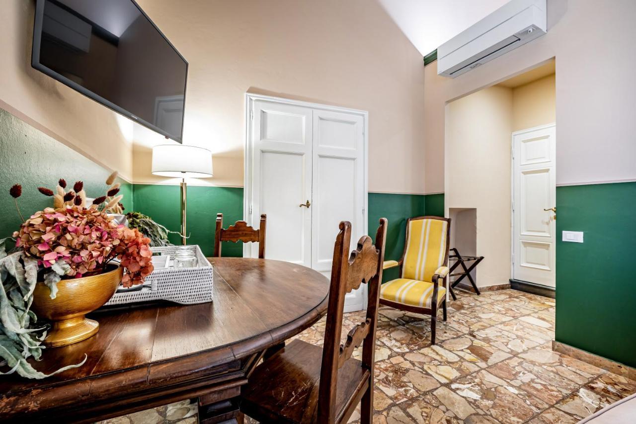 Luxury Bed And Breakfast Cerretani Palace Firenze Bagian luar foto